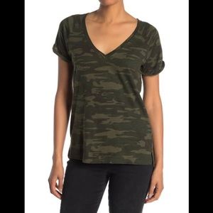 Sanctuary Camo Tee Size Medium